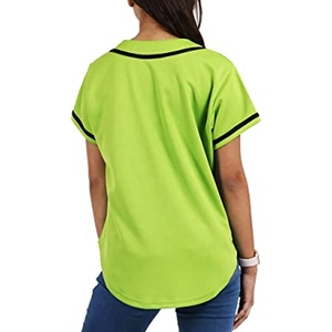 Vente en gros Maillot boutonné de baseball personnalisé pour femmes T-shirt à manches courtes Chemise de softball active Maillot de vêtements de sport - Product Image 3