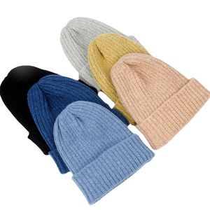 Bonnet en tricot 100 % acrylique unisexe, multicolore, chaud pour l'hiver, avec logo personnalisé, idéal pour les voyages 2026 – Vente en gros - Product Image 3
