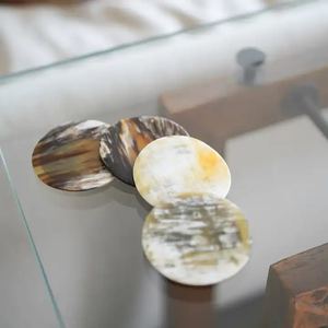 Posavasos de cuerno de vaca natural hechos a mano elegantes, posavasos rectangular ecológico para restaurante, oficina, hecho a mano para cualquier - Product Image 3