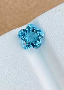 100% naturel suisse bleu topaze fleur coupe spéciale coupe personnalisée avec une couleur incroyable et de haute qualité au meilleur prix vente en vrac OEM - Product Image 4