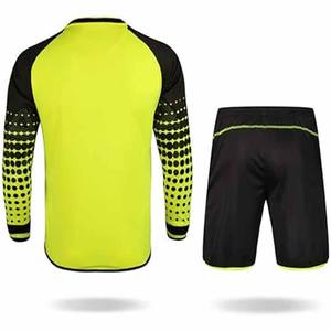 Maillot de football pour hommes, logo personnalisé, uniformes, vêtements de football vintage avec maillot et short de l'équipe, téléchargés par Dress Sports - Product Image 4
