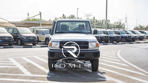 Land Cruiser LC79 Pickup 2022 4.2L 4x4 Diesel Cabina Singola 6 Posti Ruote R18 Aria Condizionata Manuale Guida a Sinistra - Product Image 4