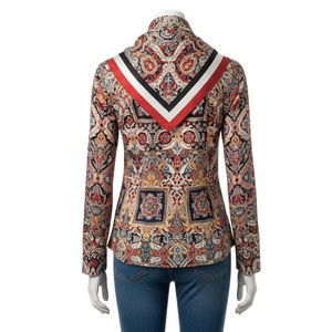 Écharpes en soie à imprimé numérique carré, légères, douces, en tissu lisse, style élégant pour la mode d'automne et les tenues décontractées quotidiennes - Product Image 3