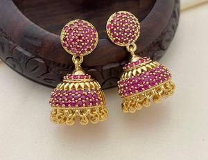 Pendientes Jhumka tradicionales con tachuelas de piedra de rubí microchapados en oro, pendientes colgantes de moda, producto a granel hecho a mano - Product Image 2