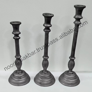 Candelabros de Aluminio con Baño de Latón de Diseño Nuevo 2026, Estilo Europeo Elegante para Cenas de Lujo - Product Image 3