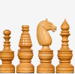 Piezas de Ajedrez de Lujo Talladas en Estilo Tradicional del Norte, Rey y Reina con Rostro de Rosa, Madera de Palisandro y Boj, Rey de 5.1 Pulgadas - Product Image 4