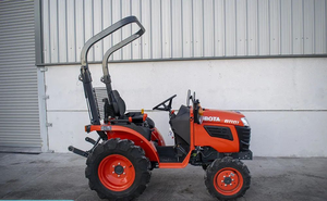 สำหรับรถแทรกเตอร์ดีเซลเกษตรกรรม B1181 25 แรงม้า เกียร์อัตโนมัติ พร้อมเครื่องยนต์และชุดเกียร์ |   รถแทรกเตอร์ฟาร์มขนาดเล็ก - Product Image 2