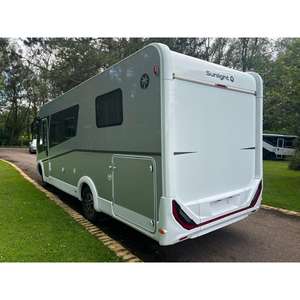 รถบ้านซันไลท์ I69L รุ่นแอดเวนเจอร์ พรีเมียม เออาร์วี เกียร์อัตโนมัติ ตัวถังอะลูมิเนียม รองรับผู้โดยสาร 4-6 คน เพื่อการเดินทางที่น่าตื่นเต้น - Product Image 5