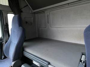 Camión MAN TGA 18.480 4x2 BLS XXL 2007 con cabina, hidráulica, climatización fija y pegatina verde - Product Image 6