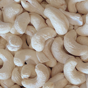 Hot Sale Raw Cashew <b>Nuts</b> Cashew <b>Nut</b> W320 Kernel Export Cashew <b>Nuts</b> Private Label Packaging Available - Product Image 1