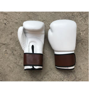 Venta caliente precio barato personalizado PU guantes de boxeo de cuero para el entrenamiento hecho por Pakistán - Product Image 4