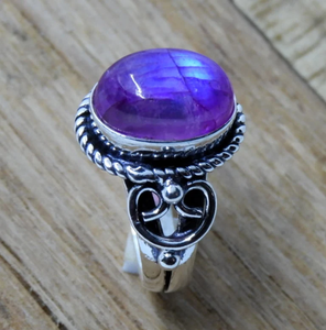 Anillo bohemio hecho a mano con piedra lunar arcoíris natural Anillo de plata de piedra lunar Rosa genuina Estilo lindo Joyería de piedra lunar auténtica - Product Image 2