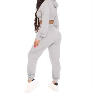 Vente en Gros de Vêtements de Sport Décontractés pour Femmes de Qualité Supérieure Personnalisés Sweat à Capuche Solide Dernière Conception Respirant à Séchage Rapide Sweatshirts Bas - Product Image 2