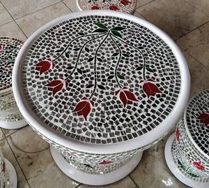 Mesa y Sillas de Cerámica de Lujo para Café y Té - Product Image 3