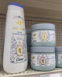 Gel de Ducha Humectante, Enriquecido con Fórmula Dove Pro Age. - Product Image 2