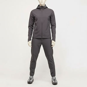 Ensemble de survêtement gris anthracite pour homme avec veste à capuche zippée et pantalon assorti, style streetwear décontracté - Product Image 3