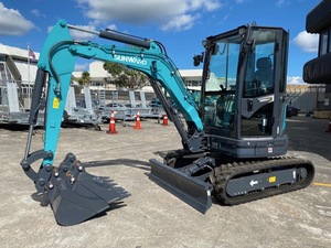 Miniexcavadora hidráulica usada Sunward SWE25UF de 2.5 toneladas con orugas de goma y brazo giratorio en venta en stock - Product Image 3
