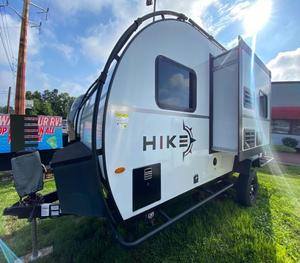 Caravanes d'occasion Winnebago Industries Hike H170S 2022 prêtes à la vente - Product Image 6