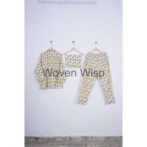 Conjunto de pijama delicado con estampado floral para mujer Conjuntos de mujer de talla grande de algodón puro - Product Image 4