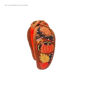 Bandeau de créateur perlé à la main pour femme Accessoires de cheveux perlés élégants pour les vacances Fabriqués à la main en Inde - Product Image 3