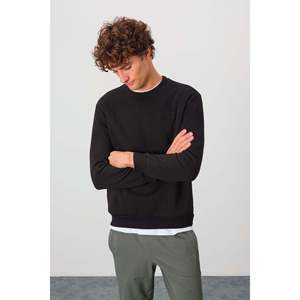 Sudadera para Hombre Omar 88137, Negra, de Forro Polar, 100% Algodón, Cómoda y Elegante - Product Image 2