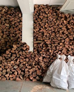 Affordable Firewood Logs in Bulk – Seasoned/Split Hardwood Logs Packed on Pallet or <b>Container</b> Supply - Product Image 1