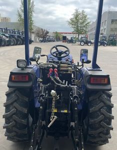 LOVOL Série E 70HP Tracteur automatique 4WD Tracteur de verger Longue durée de vie avec pompe à engrenages pour moteur à engrenages Roulement de moteur - Product Image 4