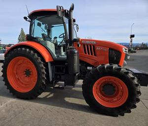 Tractor Agrícola M7-151 4x4 de 40 HP de Alta Productividad con Motor y Bomba para Agricultura Pesada, 2018 - Product Image 4