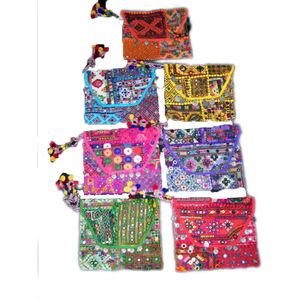 Banjara กระเป๋าคลัทช์ทำมืออินเดียสำหรับผู้หญิงขนาดใหญ่กระเป๋าหูรูดปักกระเป๋าถือตอนเย็น - Product Image 1