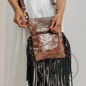 LW 2024 Vintage Bohemian Cow Hide Leather Women's Handmade <b>Sling</b> <b>Shoulder</b> Bag Single Strap for Autumn and Winter - Product Image 3