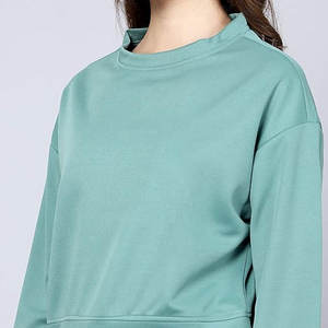 Nouvelle arrivée de survêtements chauds d'hiver à motif solide en relief pour femmes avec accessoires d'hiver - Product Image 2