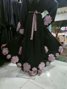 Patchwork de tissu élégant modeste brodé à la main pour femmes avec des pierres Shrug Abayas robes traditionnelles de Dubaï tissu respirant - Product Image 3