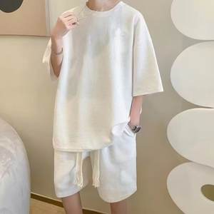 Conjunto de Dos Piezas de Camiseta de Manga Corta y Pantalones Cortos de Punto Waffle con Diseño de Logotipo Personalizado a Precio de Fábrica en China, Bangladesh - Product Image 2