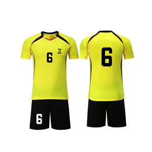 Logo personnalisé Ensembles uniformes de volley-ball économique et à faible quantité minimale de commande fabriqué au Pakistan - Product Image 1
