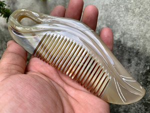 Peigne en corne naturelle de qualité antique fait à la main sculpté en corne de boeuf de buffle Super peigne pour cheveux barbe vente chaude marketing en gros - Product Image 4