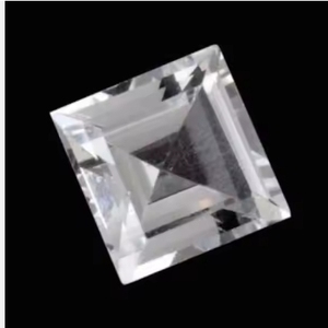 บุษราคัมสีขาวธรรมชาติเจียระไนเหลี่ยมเพชรพลอยหลวม10มม. สำหรับบุษราคัมสีขาวกะรัต - Product Image 1