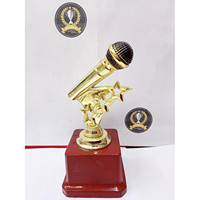 Trofeo de alta calidad Extravagant Metal Music Note Premio personalizado para cantante profesional Gold Music & Dance Best 2025 Trophy Awards