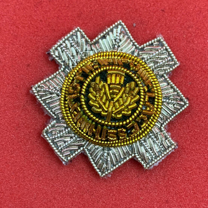 Dernier modèle de patch de perles fait main Fournisseur en vrac et fabrication de tissu sergé Bordure de merrow adhésive pour une qualité optimale et faible - Product Image 4