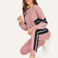 Survêtement Street Style avec un look unique et une construction de haute qualité Survêtement en coton doux pour femmes