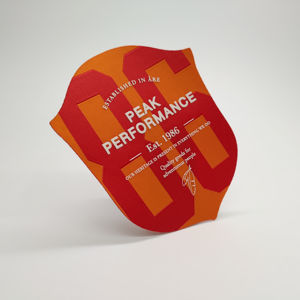 Diseño de logotipo 3D Etiqueta impresa Carta elevada Serigrafía Parche Goma Silicona PVC Insignia Material reciclado Etiqueta de marca personalizada - Product Image 4