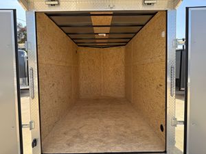 Remorque de transport utilitaire fermée, mono-essieu, capacité de charge 1001-2000 kg - Product Image 6