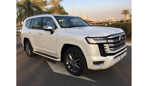 รถยนต์แลนด์ครุยเซอร์ VXR (LC300) ปี 2022 มือสองจาก GCC ขับเคลื่อนสี่ล้อ เบาะหนัง ระบบควบคุมความเร็วอัตโนมัติ มาตรฐานไอเสียยูโร 6 พวงมาลัยซ้าย - Product Image 5