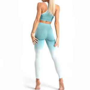 Ensemble de yoga pour femmes, style sportswear tendance, uni, haute qualité, résistant à l'eau, 2 pièces, vente en gros, fabriqué au Pakistan - Product Image 2