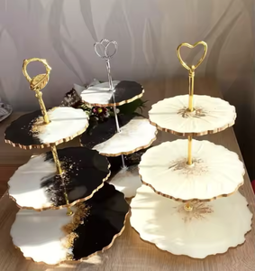 Support à gâteau en résine époxy de haute qualité, style Ins, ustensiles de cuisson en métal avec tige dorée - Product Image 1