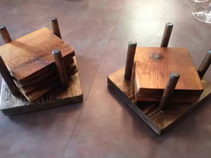 Dessous de verre en bois fabriqués à la main écologiques avec une belle finition pour protéger contre les taches d'anneaux de boisson par l'artisanat en croissant - Product Image 5