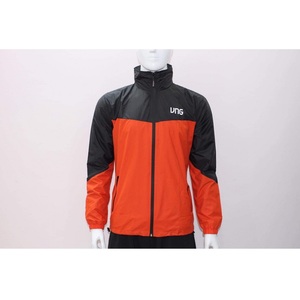 Chaqueta cortavientos de verano para hombre duradera de secado rápido con cuello levantado y patrón de letras de talla grande hecha en Vietnam - Product Image 2