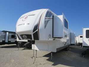 Usado, en venta: 2026 F-O-R-E-S-T R-I-V-E-R C-A-R-D-I-N-A-L 3-5-F-L - Product Image 2