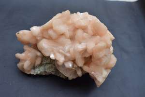 Apophyllite Geode ผงแร่ Apophyllite,แร่ธาตุหยาบคลัสเตอร์จีโอดสำหรับตกแต่ง - Product Image 2