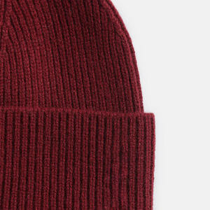 Bonnet d'hiver en tricot uni avec logo personnalisé en relief, en polyester/coton, unisexe, pour le ski et les voyages en plein air - Product Image 5