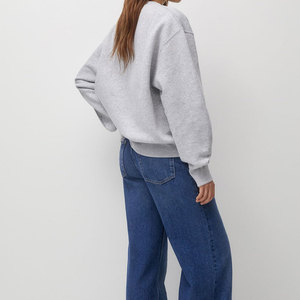 Sweat à capuche oversize de haute qualité pour femme, collection Hiver 2026, manches longues, style streetwear, uni avec broderie frontale personnalisable - Product Image 2